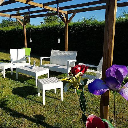 Bed and Breakfast Chez Val Et Fred 85 Les Essarts  Exterior foto