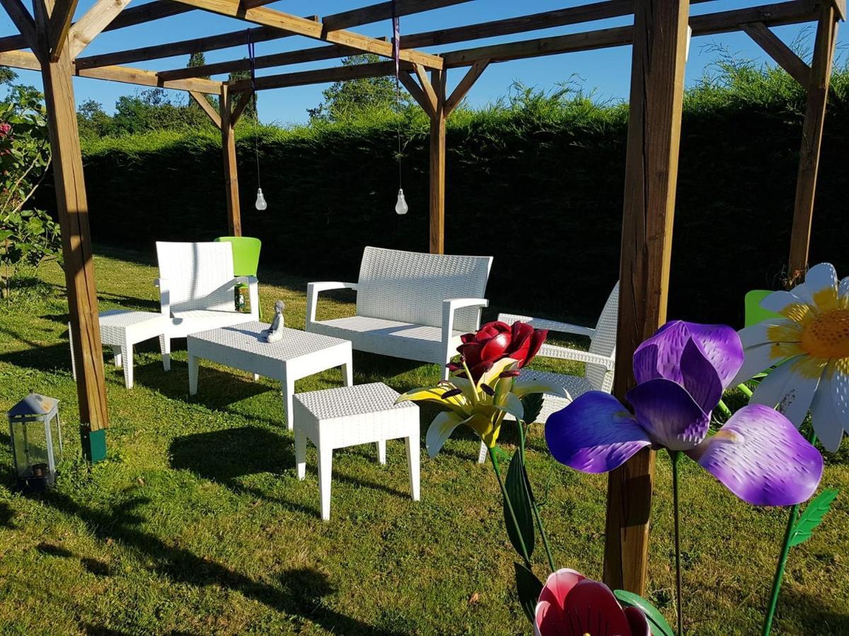Bed and Breakfast Chez Val Et Fred 85 Les Essarts  Exterior foto